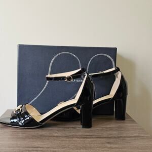 Tommy Hilfiger Women's Rusina Sandal Size 10 Black NWT